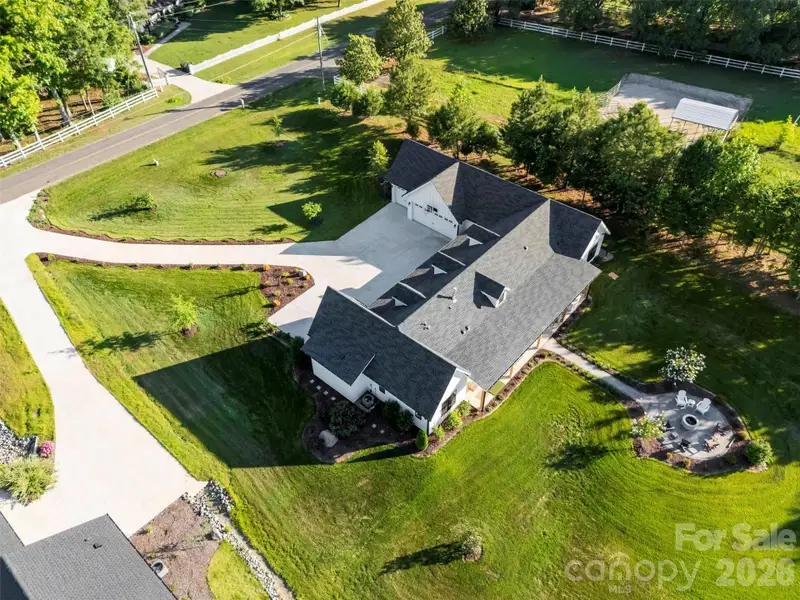 Image 41 of a home in .