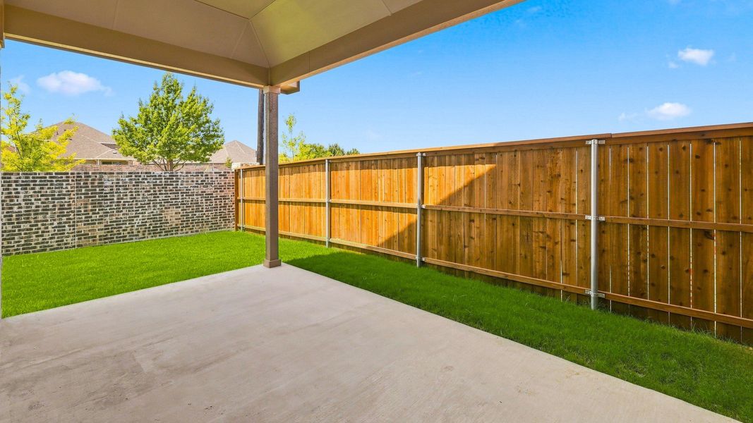 Exterior details and patio area of a home in Taylor Estates, Corinth (Image 3).