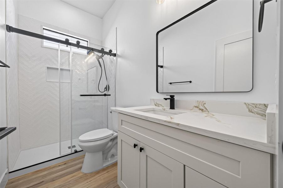 Furnished interior view inside a new home in , Conroe (Image 19).