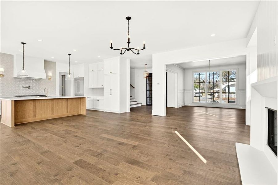 Spacious, unfurnished interior of a new home in , Roswell (Image 44).