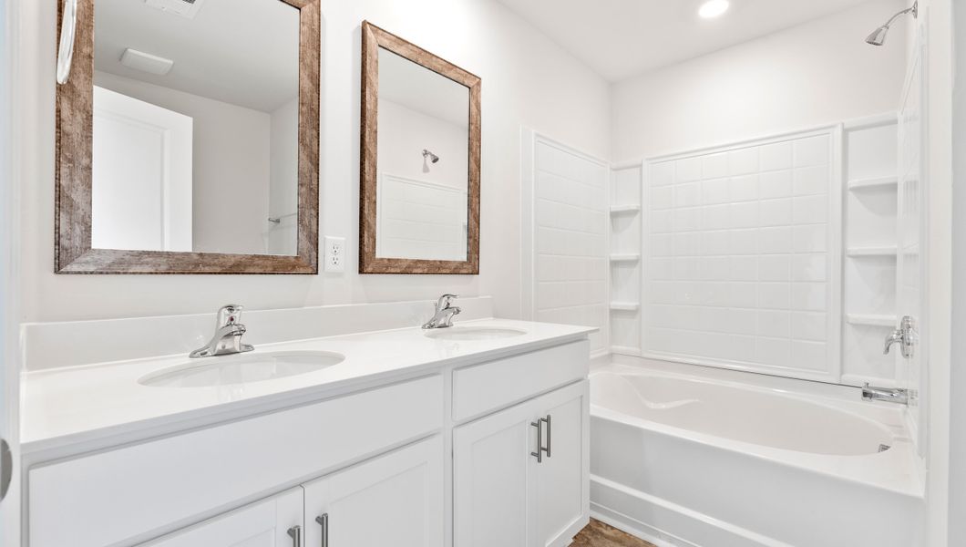 Furnished interior view inside a new home in Hunters Ridge, Woodruff (Image 15).