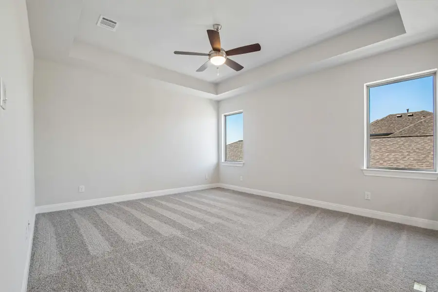 Spacious, unfurnished interior of a new home in 6 Creeks, Kyle (Image 16).