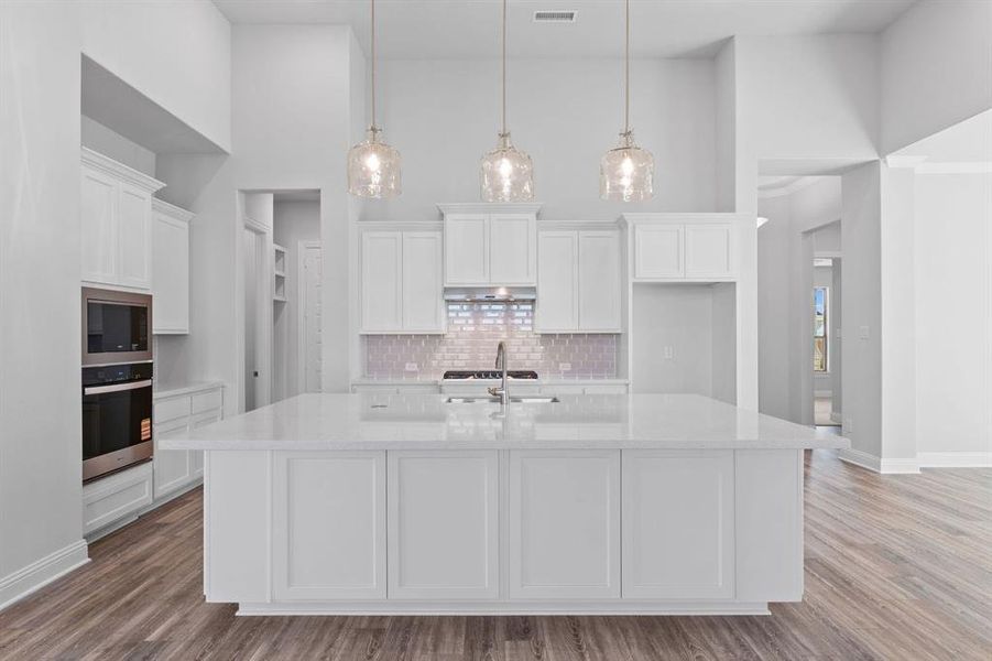 Furnished interior view inside a new home in South Pointe, Mansfield (Image 8).