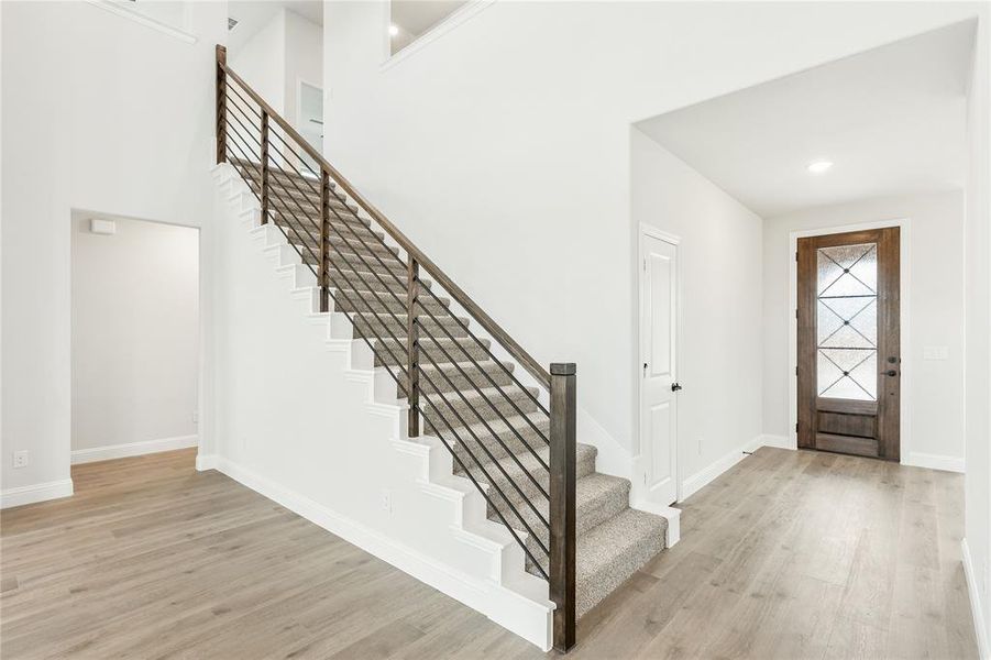 Spacious, unfurnished interior of a new home in Stone River Glen 60s, Royse City (Image 37).