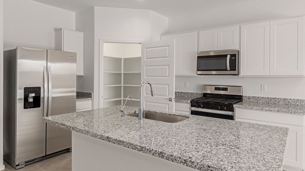 Representative furnished interior of a home built from the Easton by D.R. Horton in Casas del Cerrito, Tucson (Image 5).