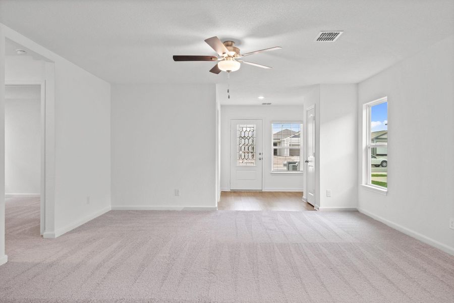 Spacious, unfurnished interior of a new home in Sunset Oaks, Maxwell (Image 7). Spacious, unfurnished interior of a new home in Sunset Oaks, Maxwell (Image 7).