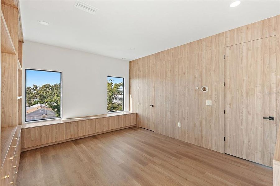 Spacious, unfurnished interior of a new home in , Tampa (Image 24). Spacious, unfurnished interior of a new home in , Tampa (Image 24).