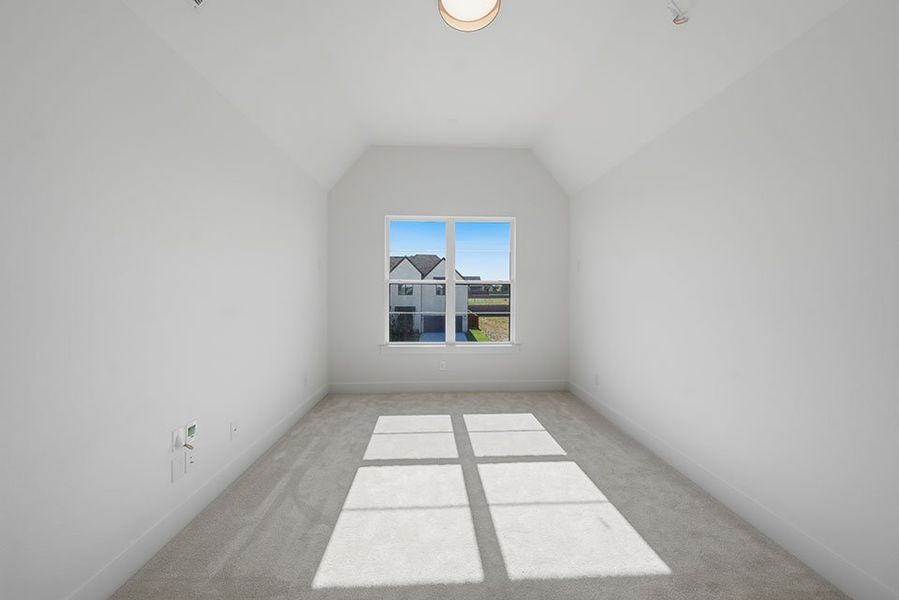 Spacious, unfurnished interior of a new home in Custer Ridge Estates, Allen (Image 25).