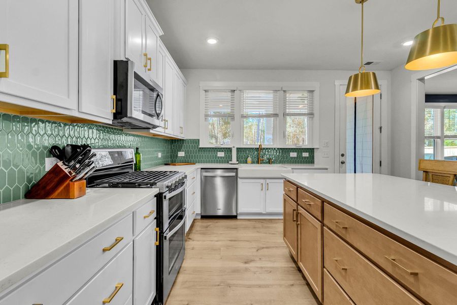 Furnished interior view inside a new home in , Ravenel (Image 11).