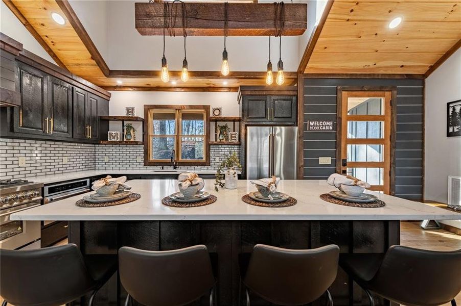 Community amenities in , McCaysville (Image 38).