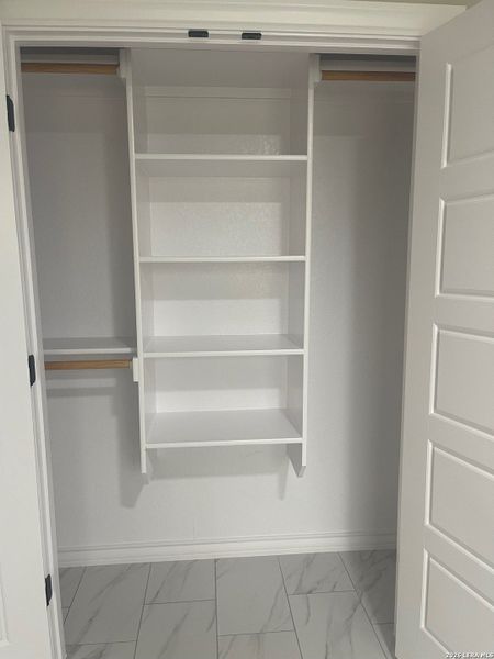 Image 33 of a home in .