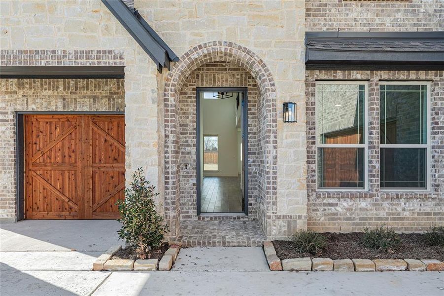 Exterior details and patio area of a home in Crystal Lake Estates, Red Oak (Image 3).