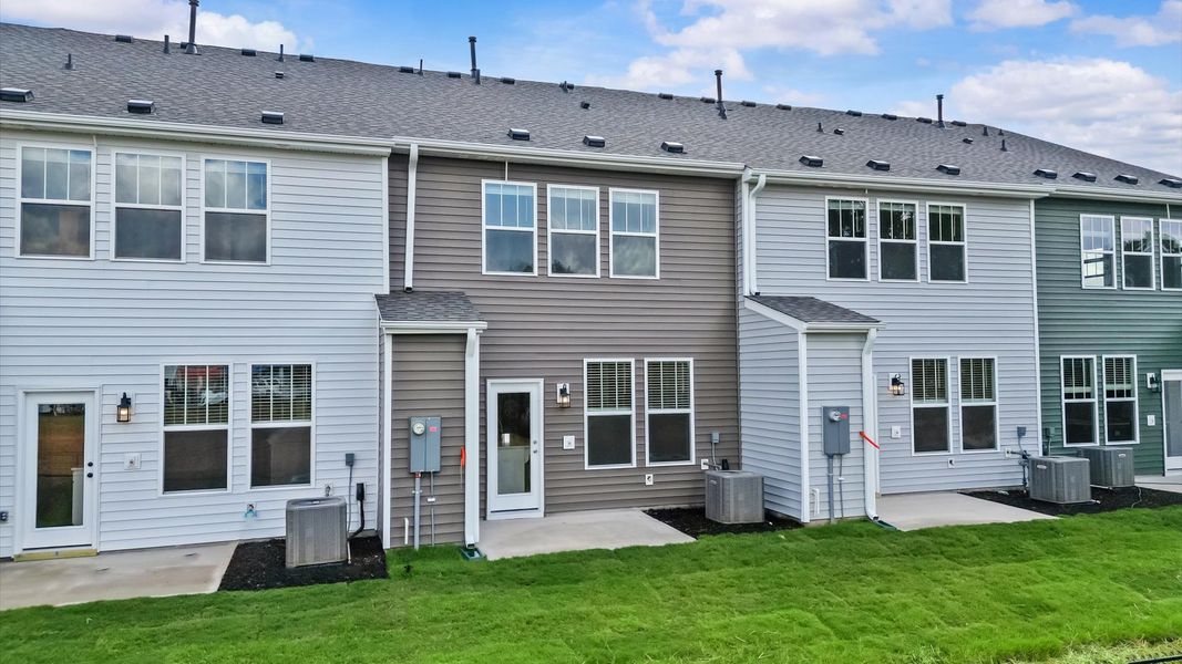 Exterior details and patio area of a home in Saluda Crossing, Piedmont (Image 24).