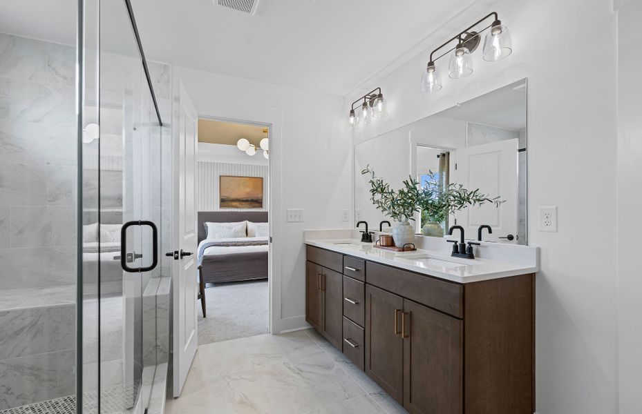Representative furnished interior of a home built from the Riverton by Pulte Homes in Creekside at Skelton, Hoschton (Image 17).