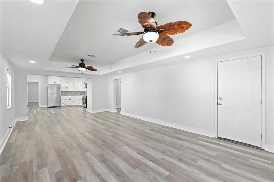 Spacious, unfurnished interior of a new home in , Brownwood (Image 25).