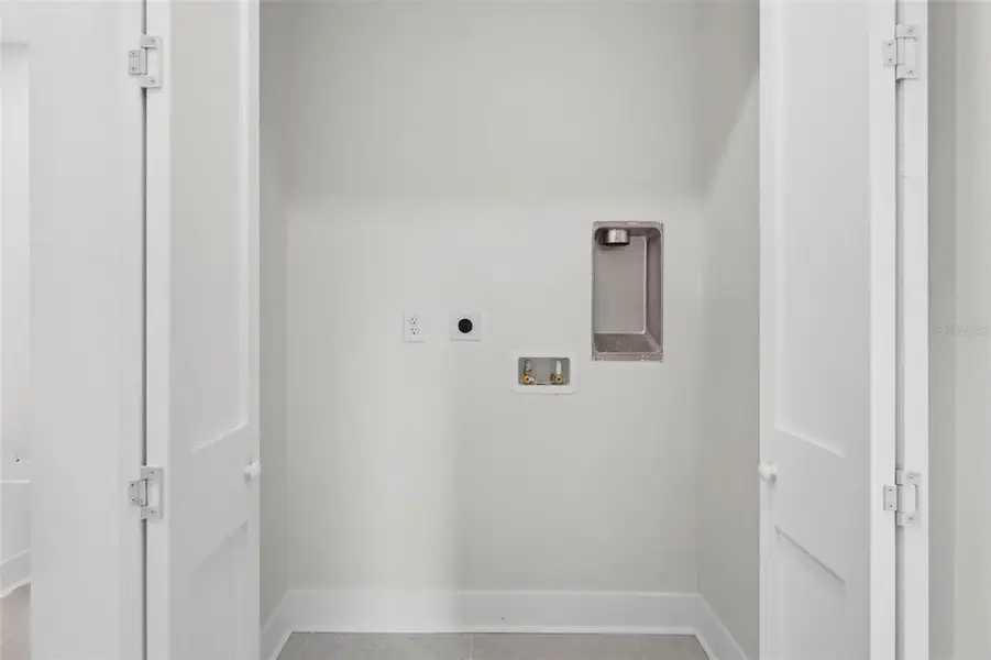 Spacious, unfurnished interior of a new home in , St. Petersburg (Image 22). Spacious, unfurnished interior of a new home in , St. Petersburg (Image 22).