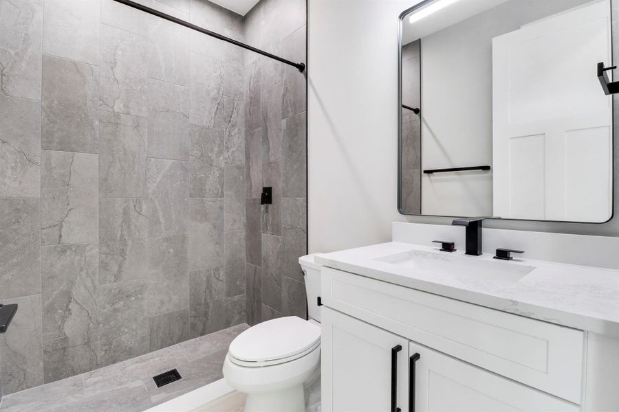 Furnished interior view inside a new home in , Jensen Beach (Image 14).