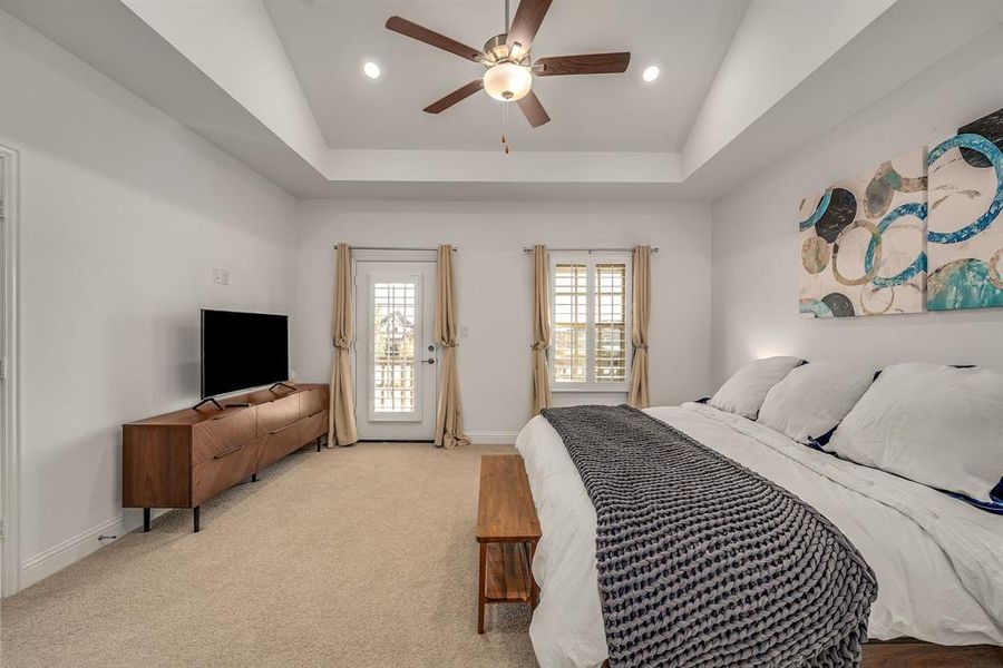 Furnished interior view inside a new home in Fields Villas - Darling Homes, Frisco (Image 4). Furnished interior view inside a new home in Fields Villas - Darling Homes, Frisco (Image 4).