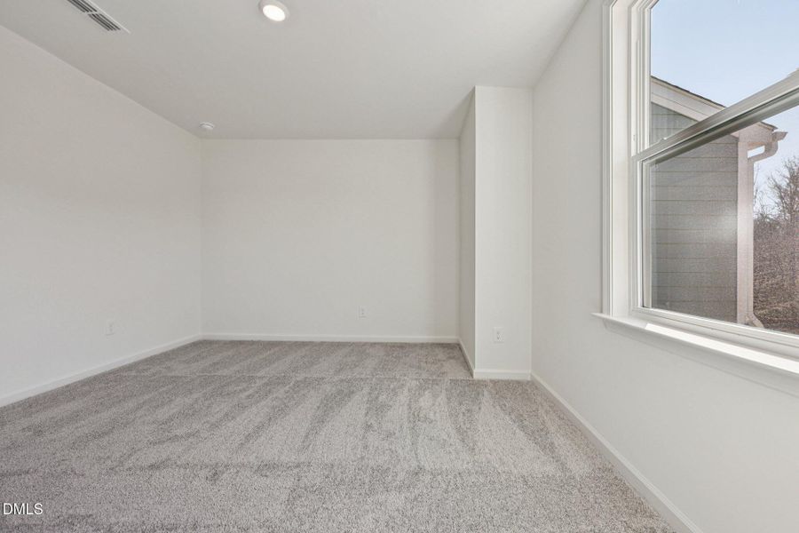 31-web-or-mls-Malbec Dr-S1102-031