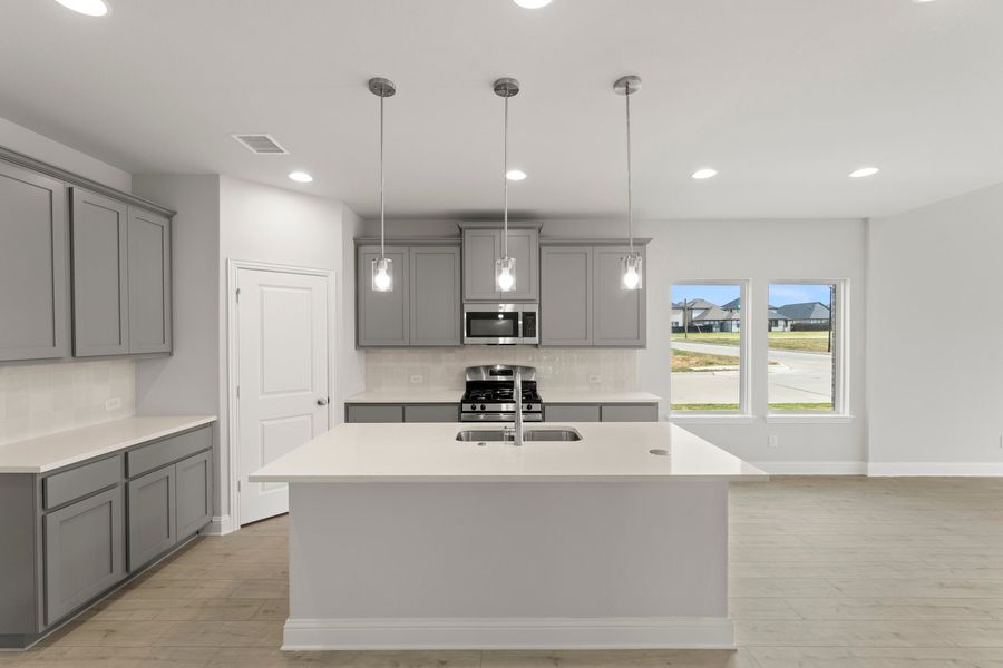 Furnished interior view inside a new home in Creekside, Royse City (Image 6).