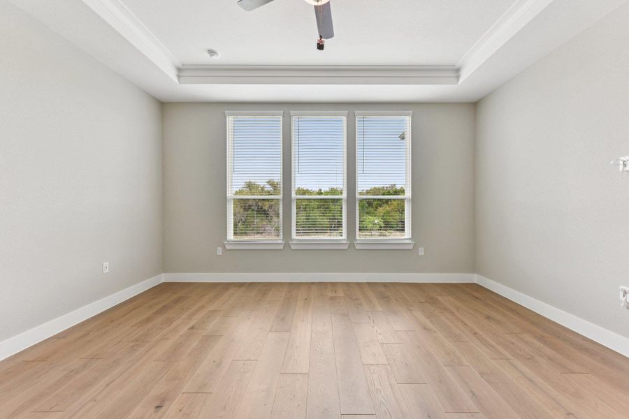 Spacious, unfurnished interior of a new home in Sun City Texas, Georgetown (Image 27).