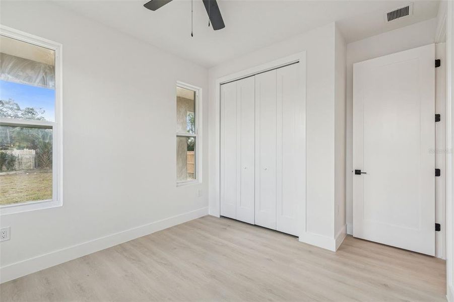 Spacious, unfurnished interior of a new home in , Tampa (Image 53).