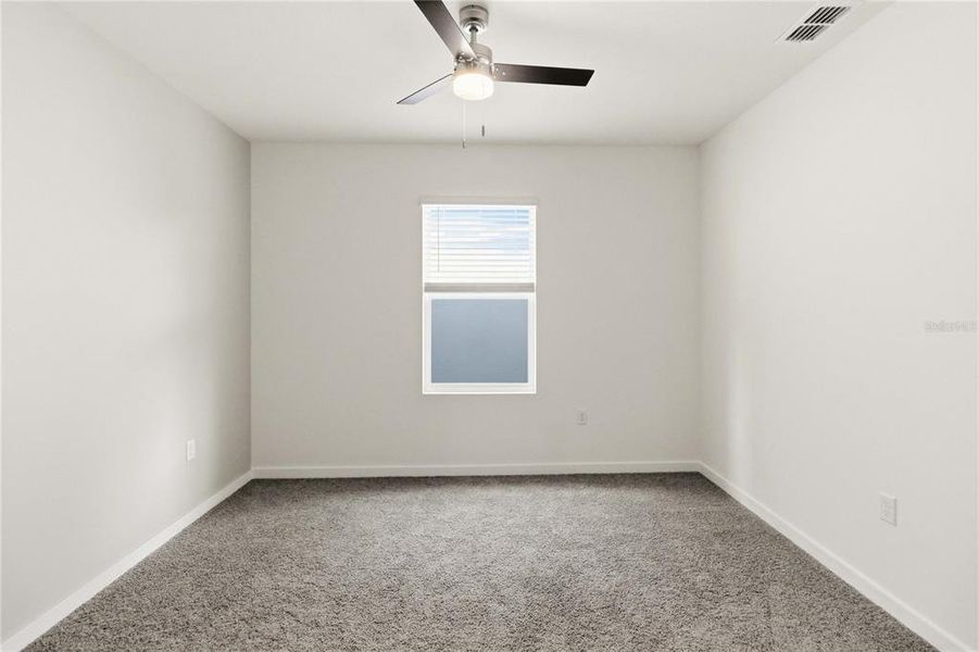 Spacious, unfurnished interior of a new home in Ironwood, Daytona Beach (Image 23).