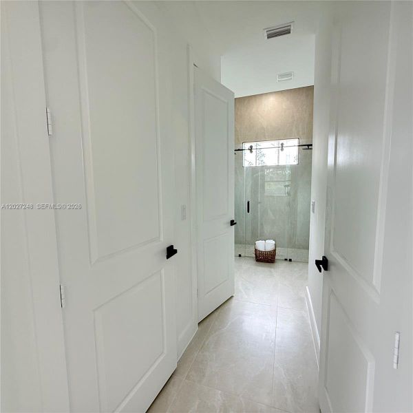 Image 32 of a home in .