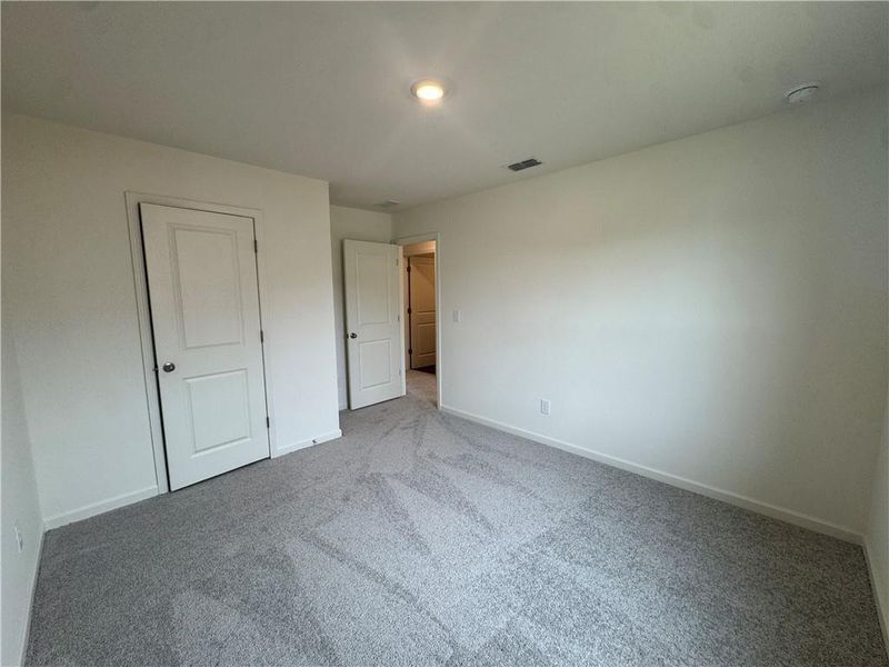Spacious, unfurnished interior of a new home in Silverton, Dacula (Image 9).