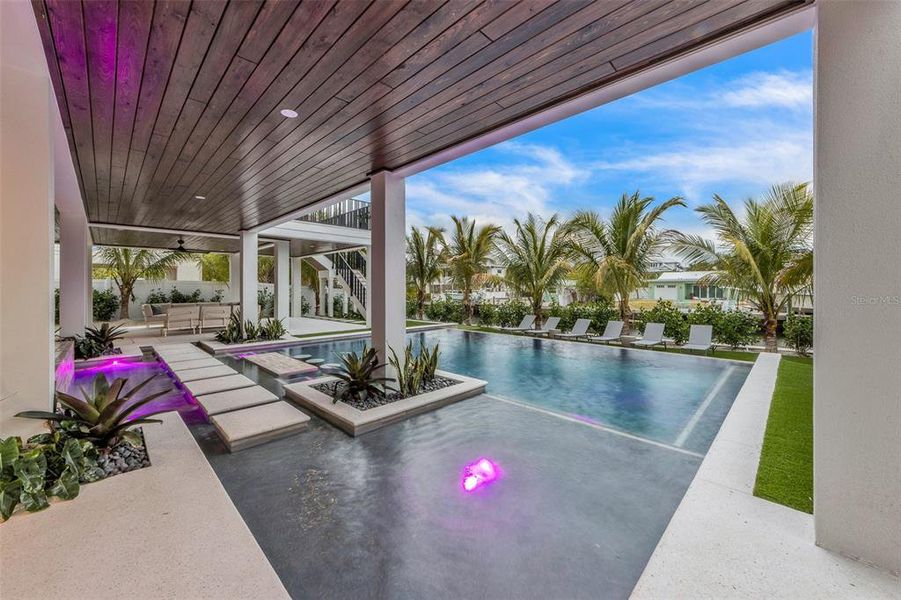 Exterior details and patio area of a home in , Anna Maria (Image 48).