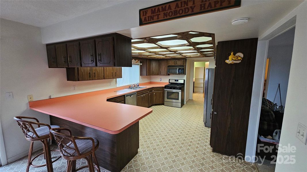 Furnished interior view inside a new home in , Statesville (Image 6).