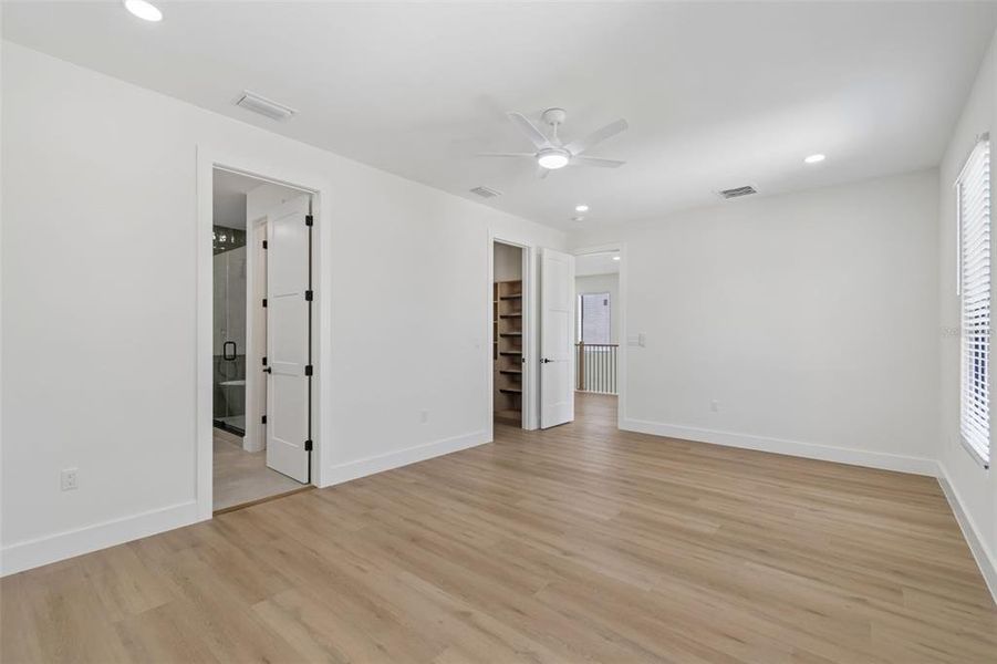 Spacious, unfurnished interior of a new home in , Tampa (Image 29). Spacious, unfurnished interior of a new home in , Tampa (Image 29).
