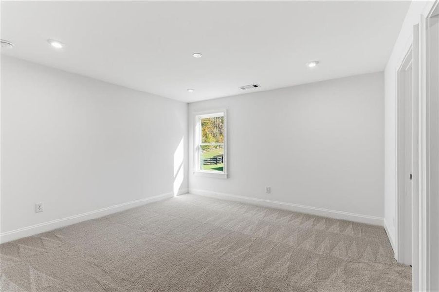 Spacious, unfurnished interior of a new home in Ford Landing, Acworth (Image 47).