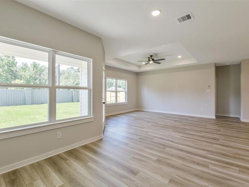 Spacious, unfurnished interior of a new home in Sundance Cove, Crosby (Image 23).