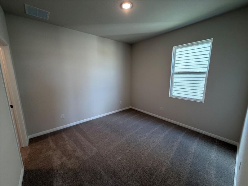 Spacious, unfurnished interior of a new home in Lariat, Liberty Hill (Image 16).