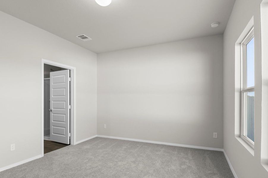 Spacious, unfurnished interior of a new home in Harvest Ridge, Elgin (Image 27).