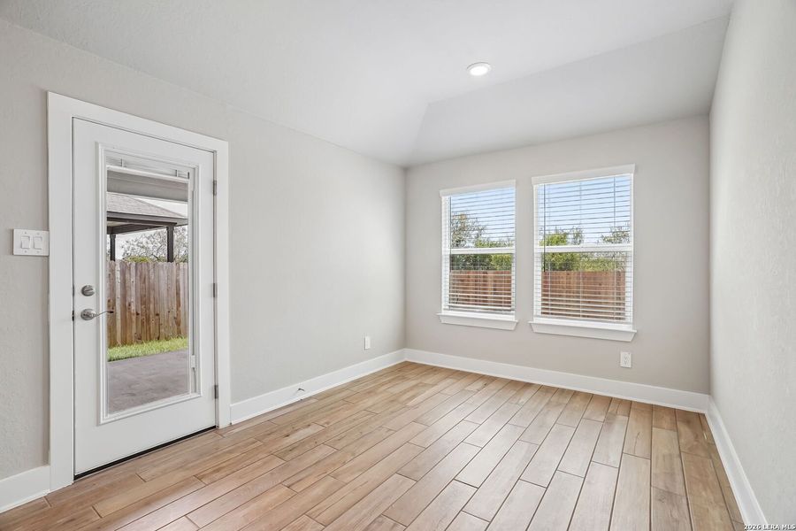 Spacious, unfurnished interior of a new home in Carmel Ranch, Schertz (Image 35). Spacious, unfurnished interior of a new home in Carmel Ranch, Schertz (Image 35).