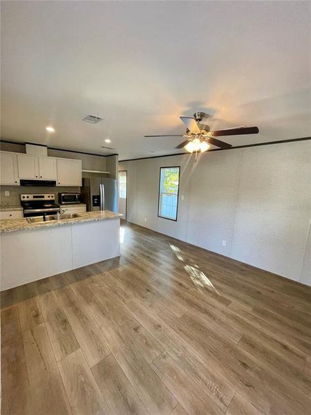 Spacious, unfurnished interior of a new home in , New Port Richey (Image 12).