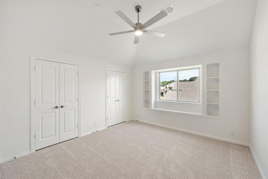 Spacious, unfurnished interior of a new home in Country Lakes, Denton (Image 38).