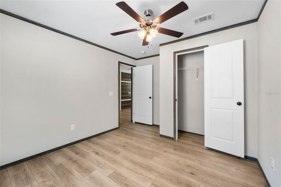 Spacious, unfurnished interior of a new home in , Dunnellon (Image 16).