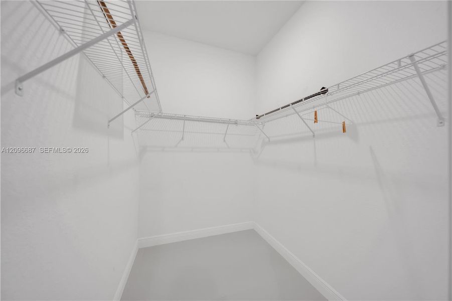 Spacious, unfurnished interior of a new home in , Lehigh Acres (Image 15).