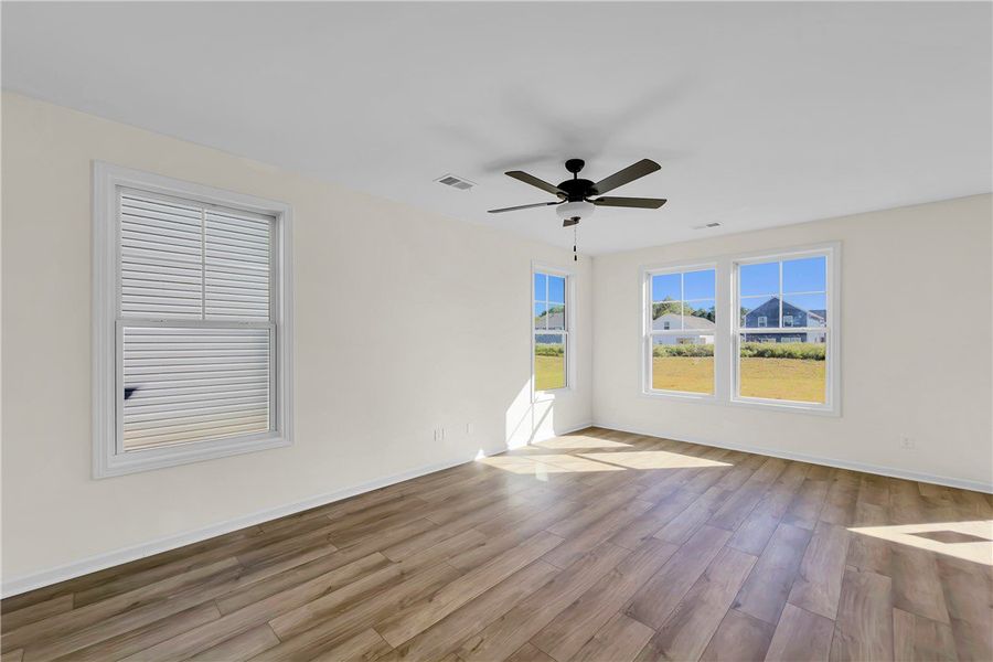 Spacious, unfurnished interior of a new home in Brownstone Park, Easley (Image 11).