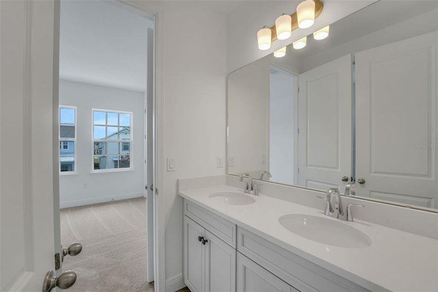 Furnished interior view inside a new home in Laureate Park (Craft Homes), Orlando (Image 4). Furnished interior view inside a new home in Laureate Park (Craft Homes), Orlando (Image 4).
