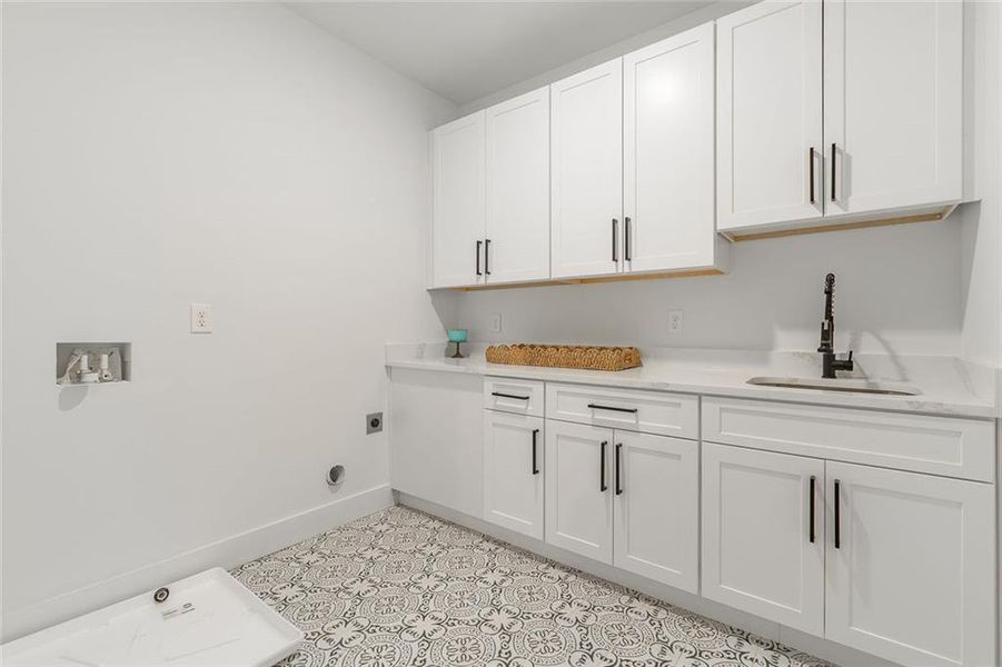Furnished interior view inside a new home in , Gainesville (Image 18).