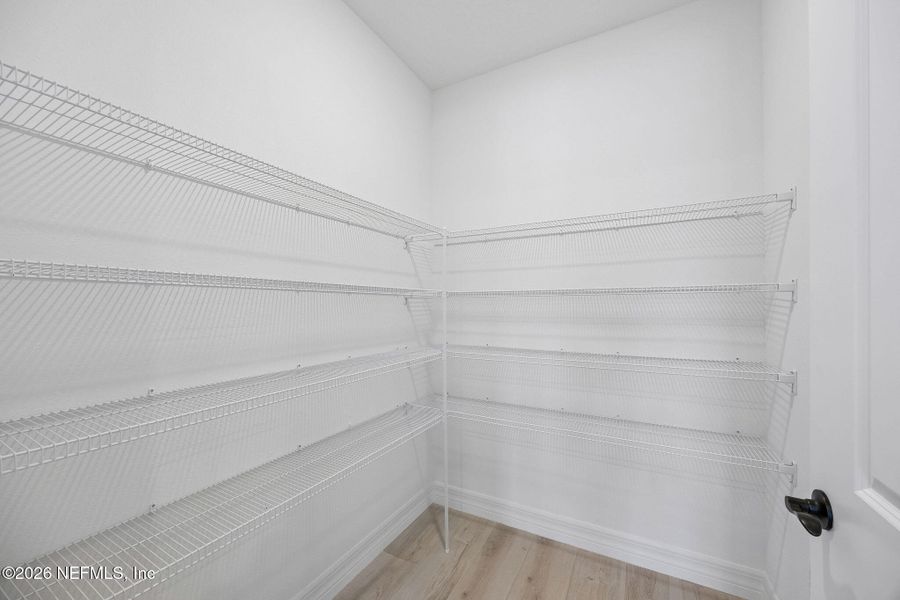 Spacious, unfurnished interior of a new home in , Yulee (Image 21).