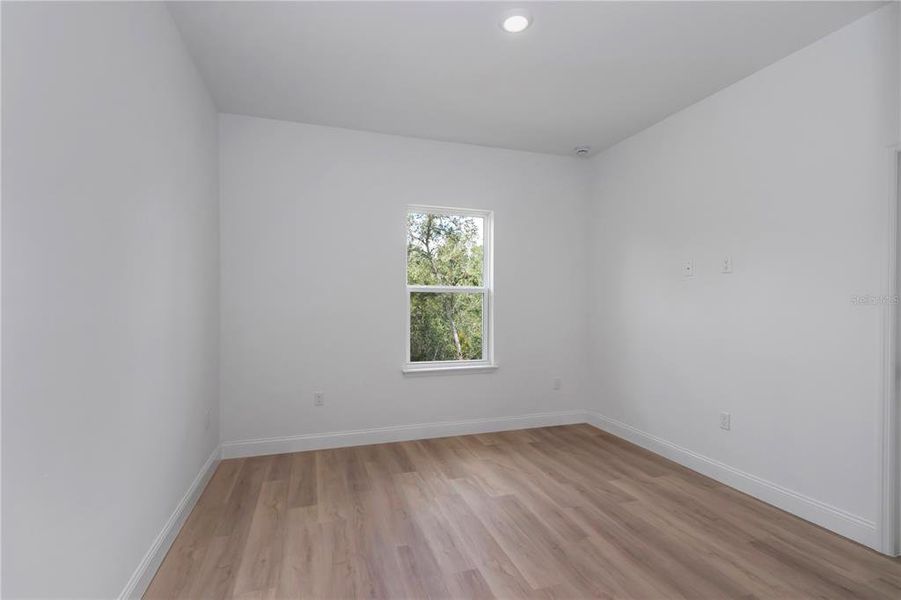 Spacious, unfurnished interior of a new home in , Ocala (Image 36).