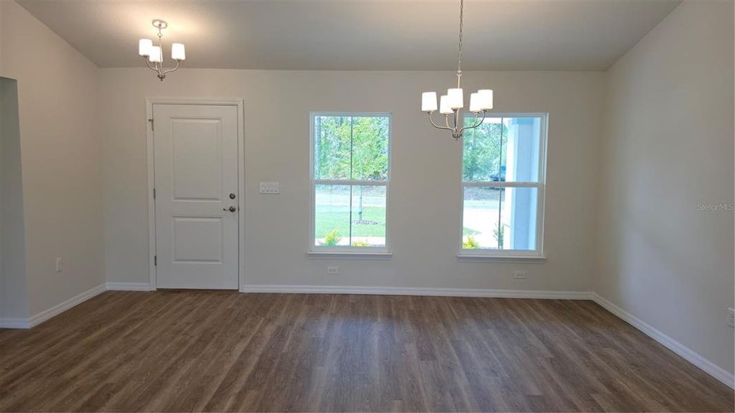 Spacious, unfurnished interior of a new home in , Citrus Springs (Image 18).