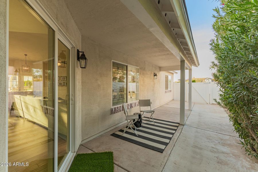 Side off 2nd kitchen