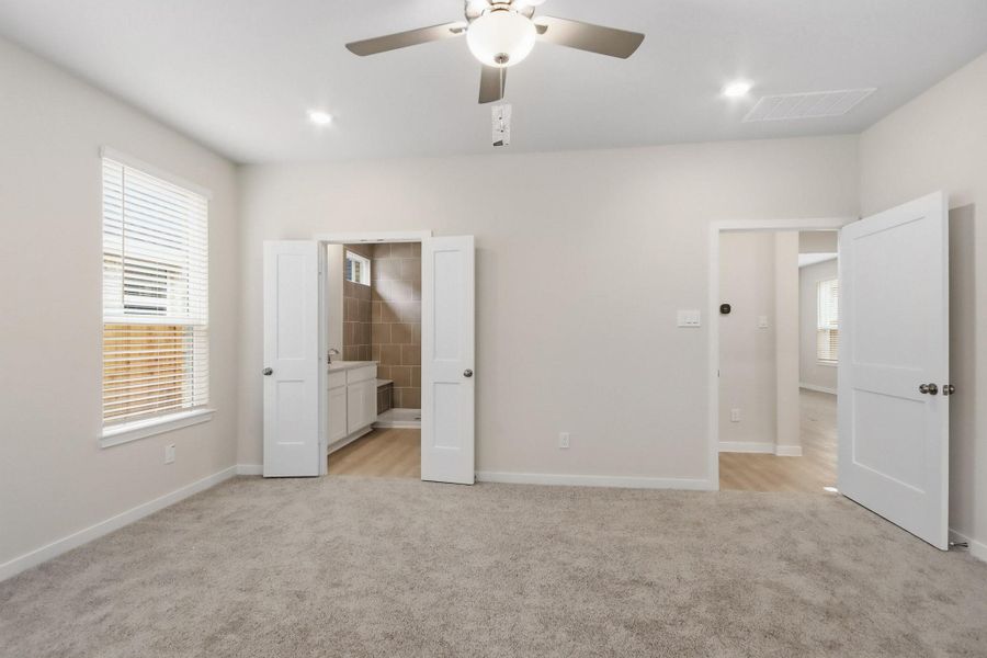 Spacious, unfurnished interior of a new home in Audubon, Magnolia (Image 11).