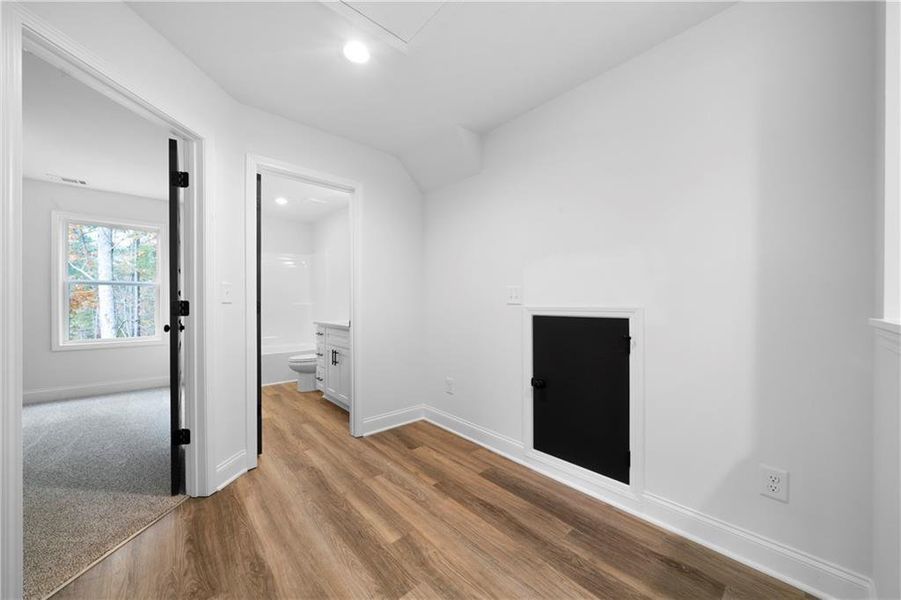 Spacious, unfurnished interior of a new home in , Dallas (Image 28).